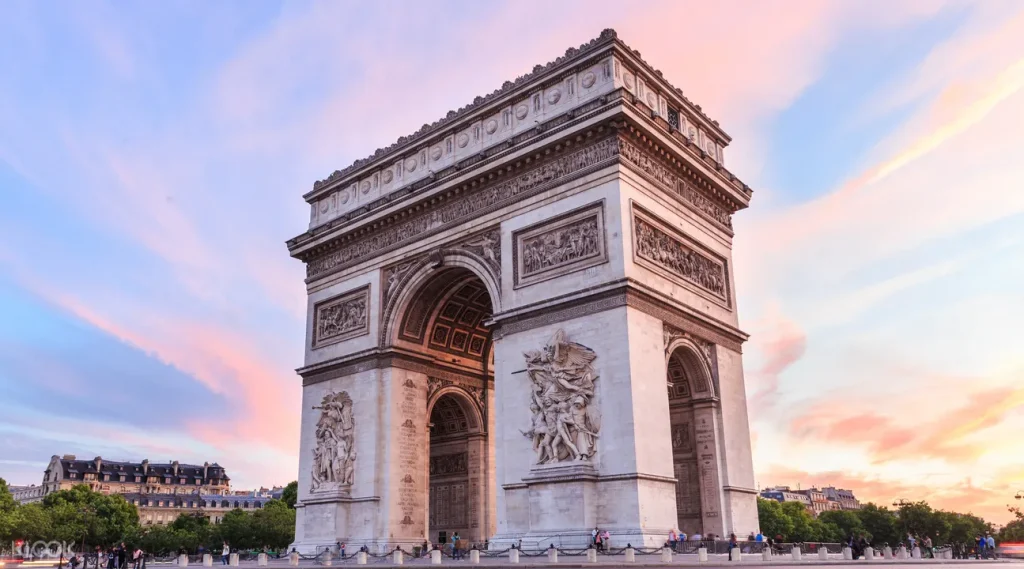 Arc de Triomphe